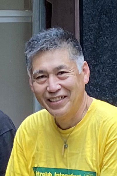 外岡秀人